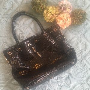 Charles David Tote Black